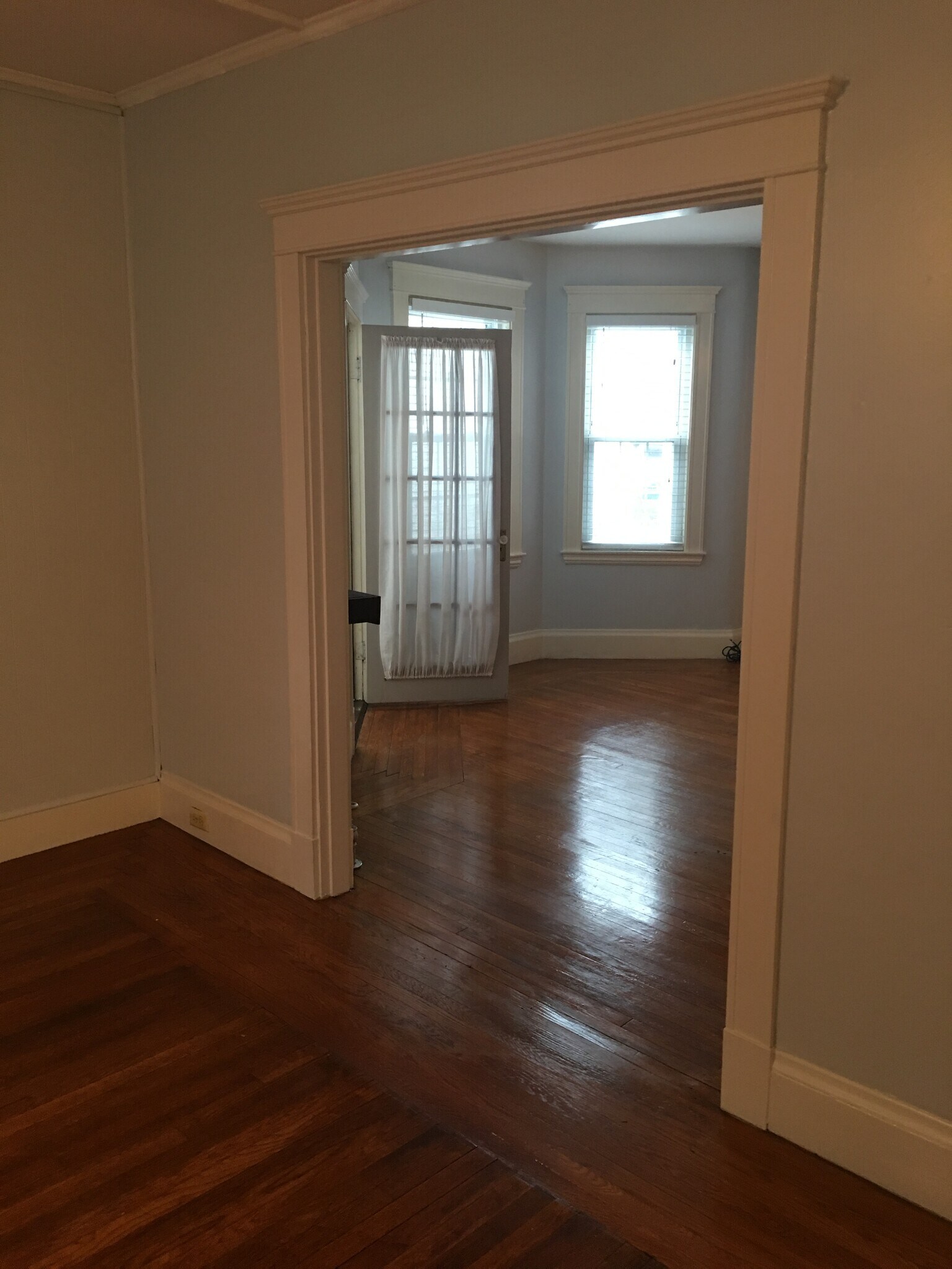 Building Photo - 37 Estes St