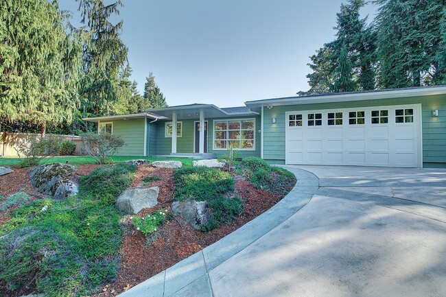 Building Photo - 3bd/2ba Mercer Island Home