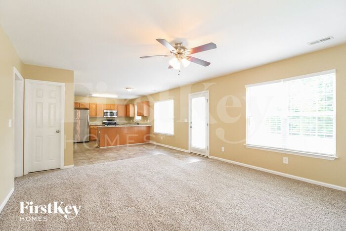 Building Photo - 2721 Red Willow Ln