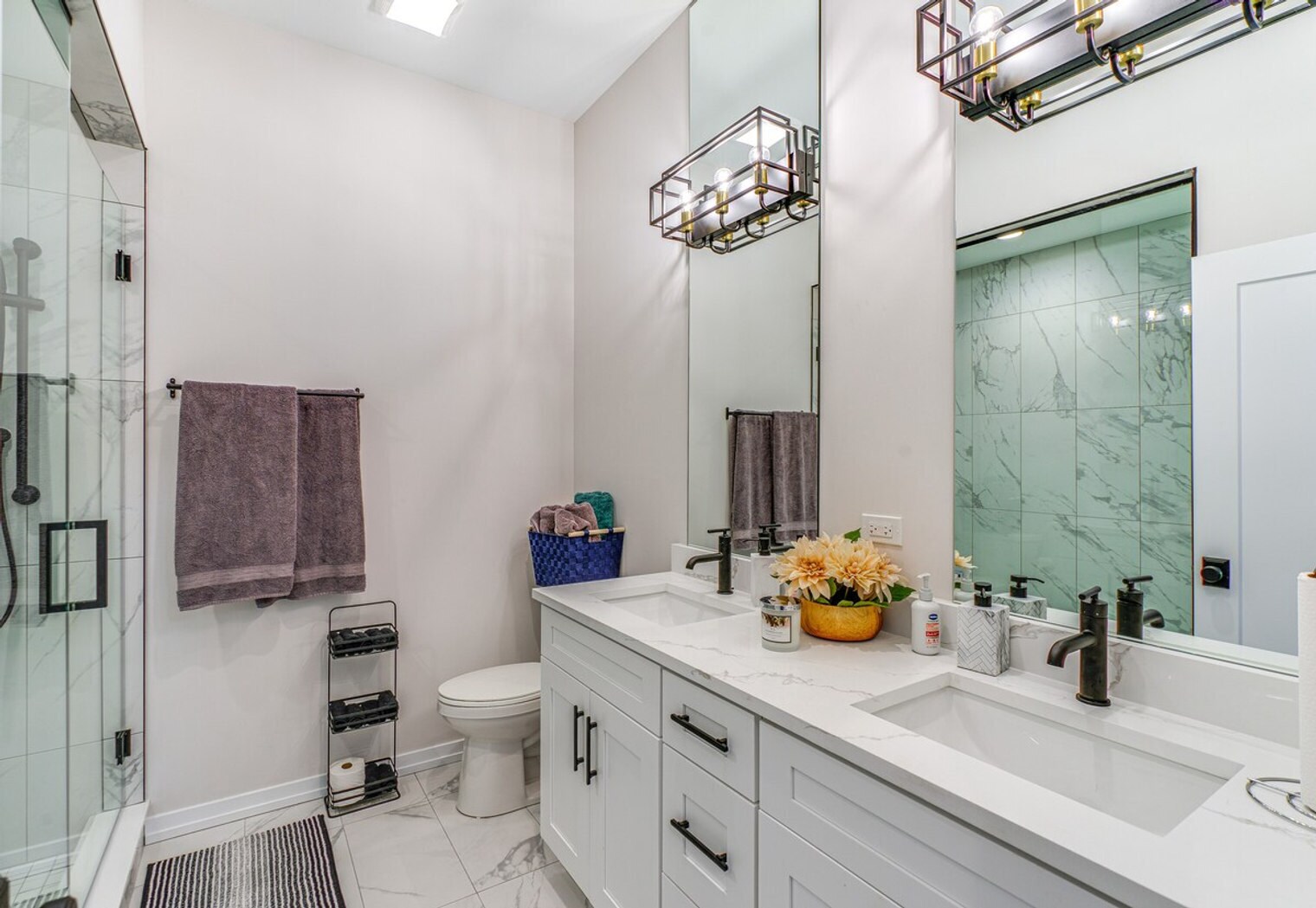 Building Photo - 5436 S Michigan Ave