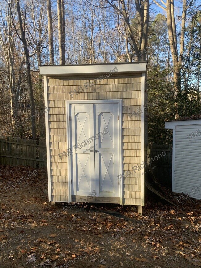 Building Photo - 5100 King Cotton Ln