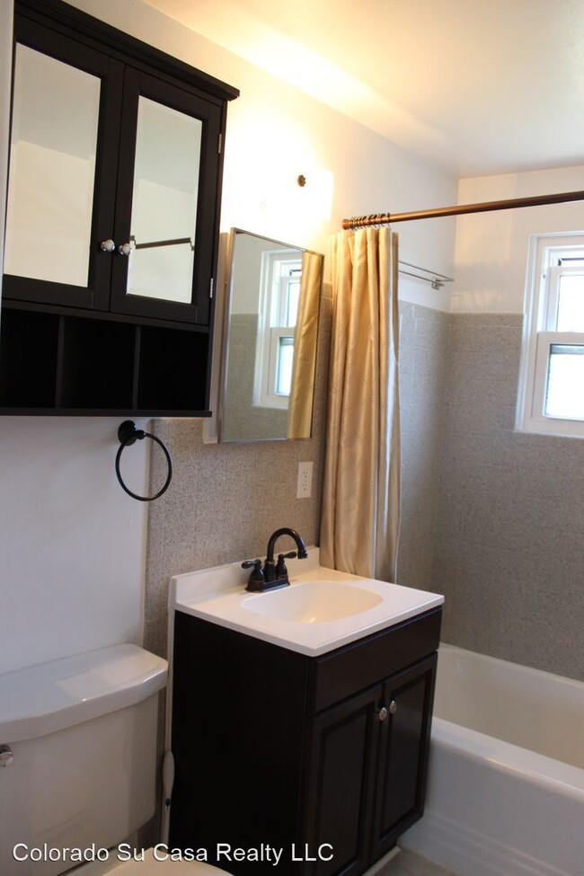 Building Photo - 2 br, 1 bath House - 2457 Paseo Rd.