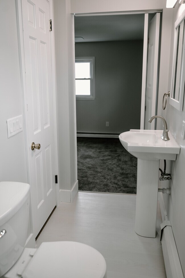 Building Photo - 354 Terrace Blvd