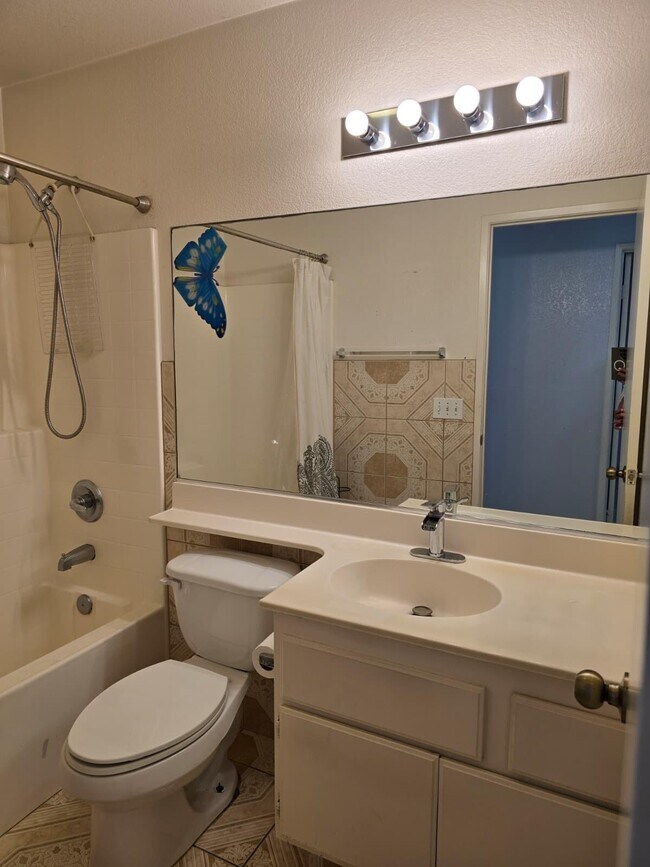 Building Photo - 50925 Chiapas Dr
