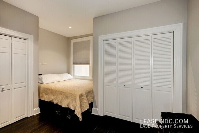 Building Photo - 1964 2nd St NW