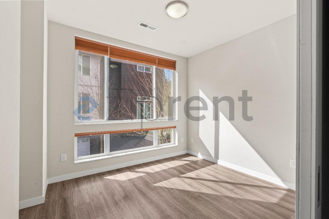 Building Photo - 1588 139th Ct NE