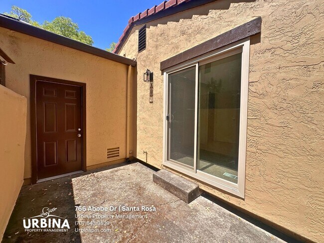 Building Photo - Newly Renovated 3 Bedroom Home with Community Pool and Two-Car Garage