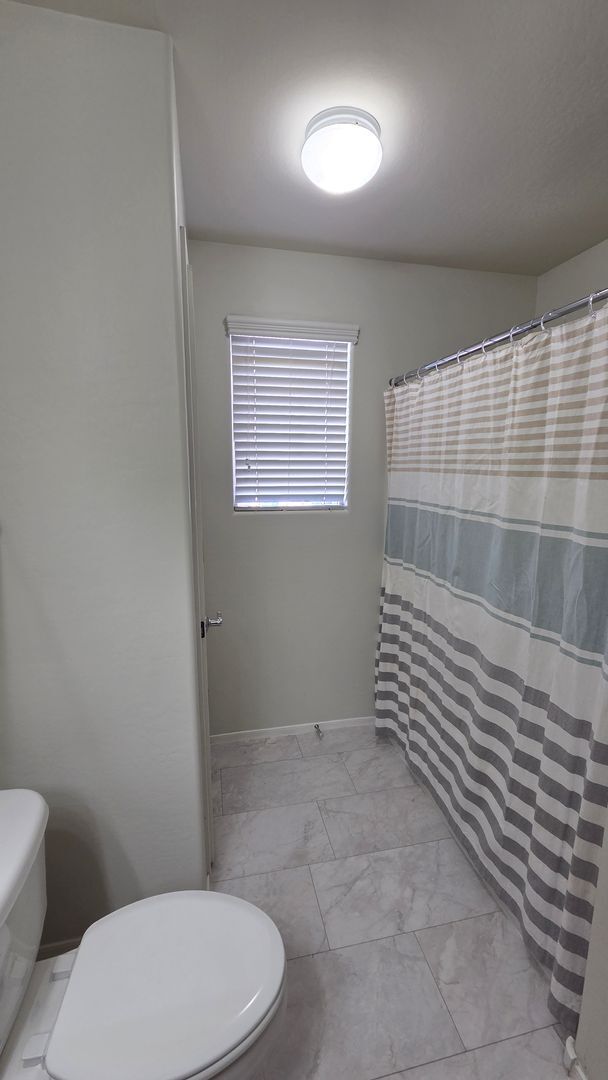 Building Photo - Resort-Style Amenities in Anthem Merrill Ranch!