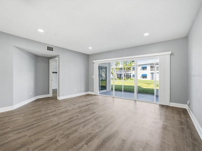 Building Photo - 11510 Shipwatch Dr