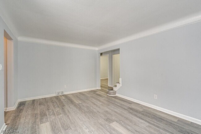 Building Photo - 9809 Way Ave