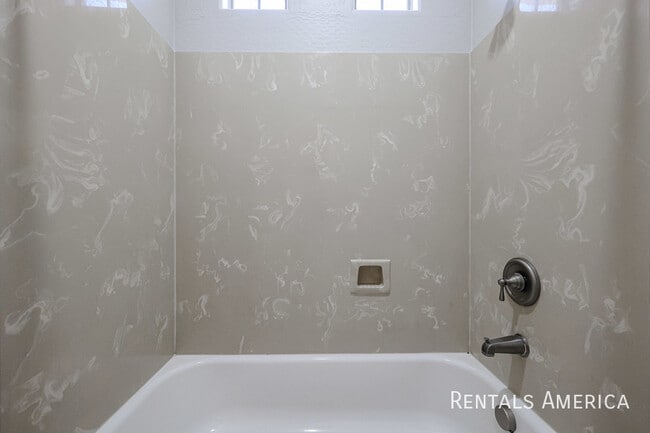 Building Photo - 3173 E Canyon Way