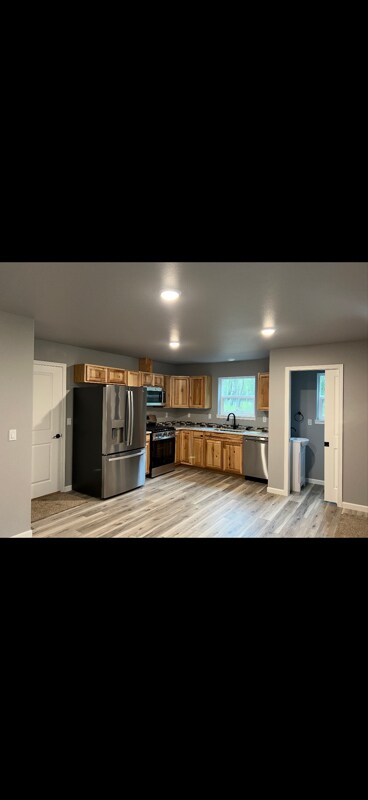 Building Photo - 7862 N Covington St