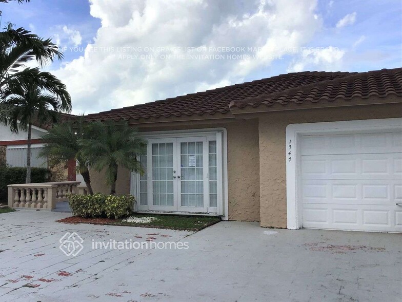 Primary Photo - 1747 SW 136th Pl
