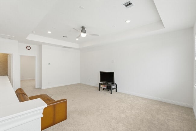 Building Photo - 10807 Cloaked Wing Ct