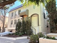 Building Photo - 944 17th St