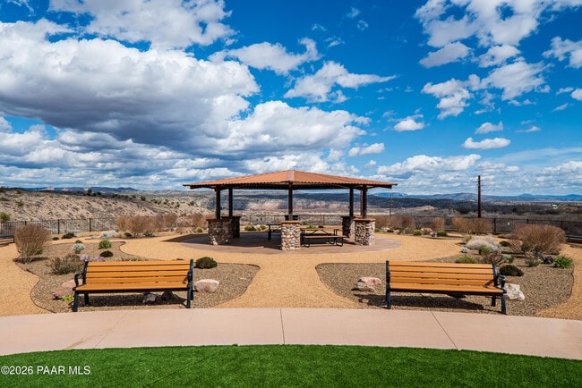 Building Photo - 832 Eugene Rd