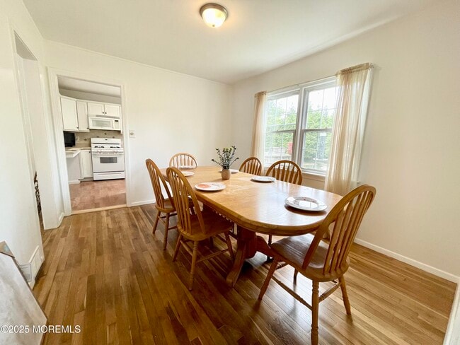 Building Photo - 612 Myrtle Ave