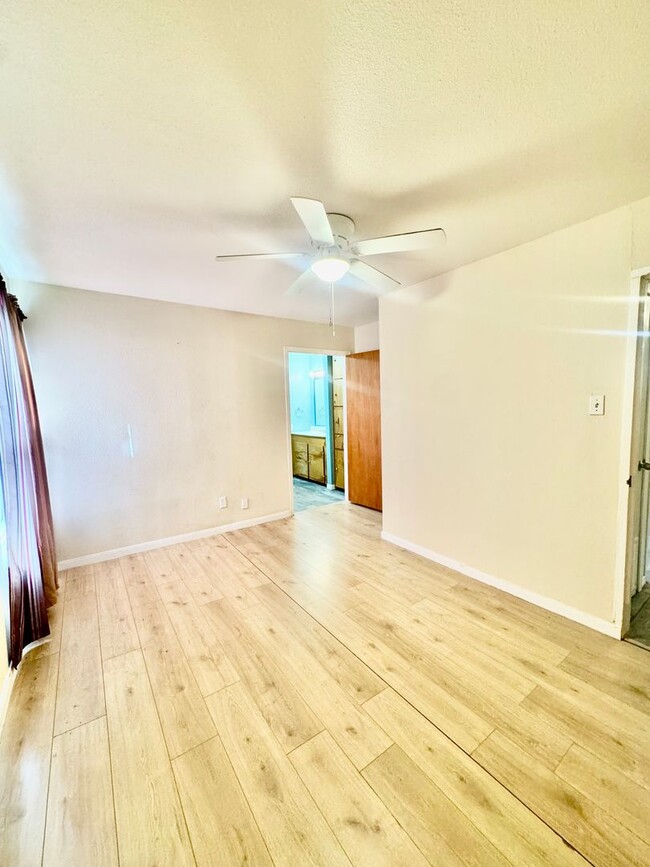 Building Photo - Lexington Subdivision-3/2-Move in ready! Call and schedule today!