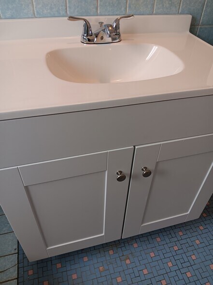 New Vanity Sink & New Faucet - 4525 Roth Ave