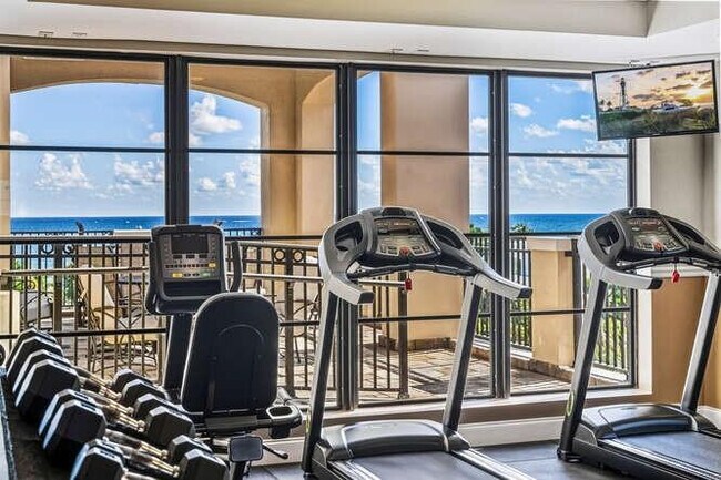 Building Photo - 2401 N Ocean Blvd