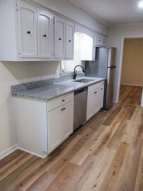 Building Photo - 2 Castlewood Dr SW