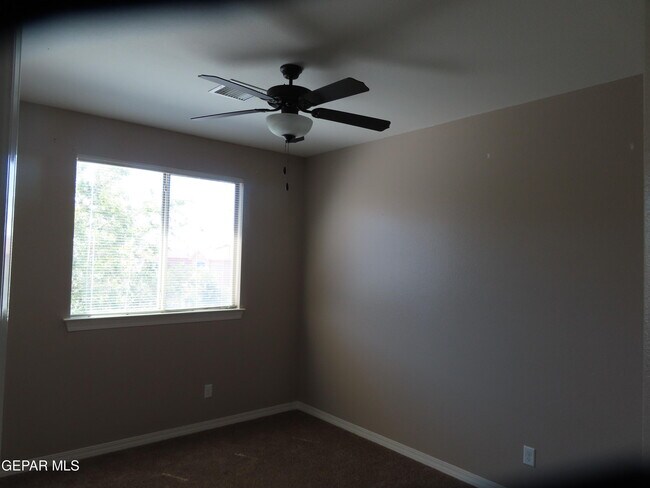 Building Photo - 1617 Etling Way