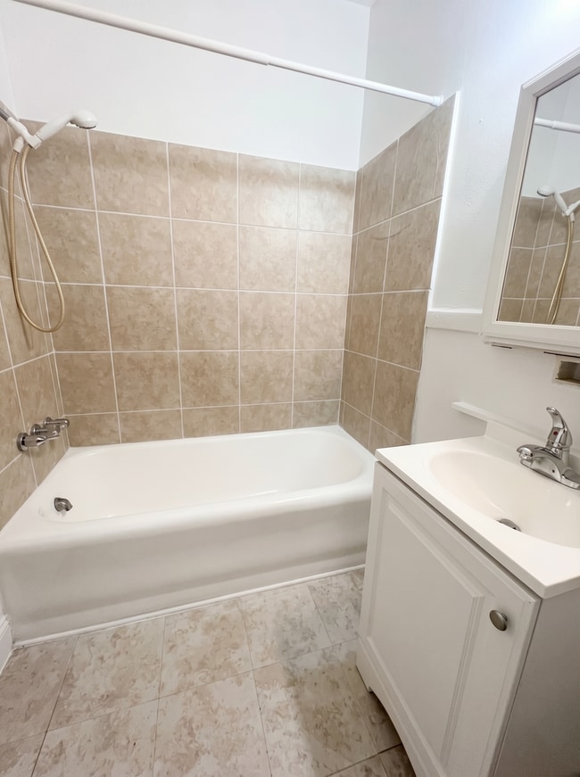 Building Photo - 3BR/2BA Home in Birmingham – $1,340/Month | Vouchers Accepted