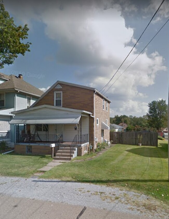 Building Photo - 3728 Essex Ave