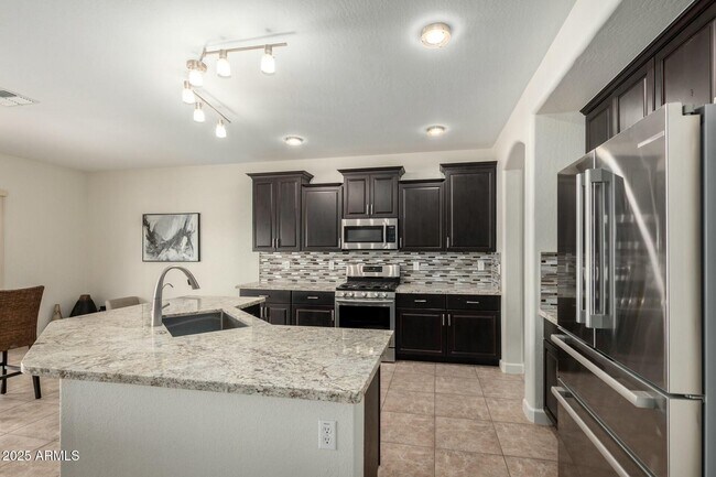 Building Photo - 9768 W Prospector Dr
