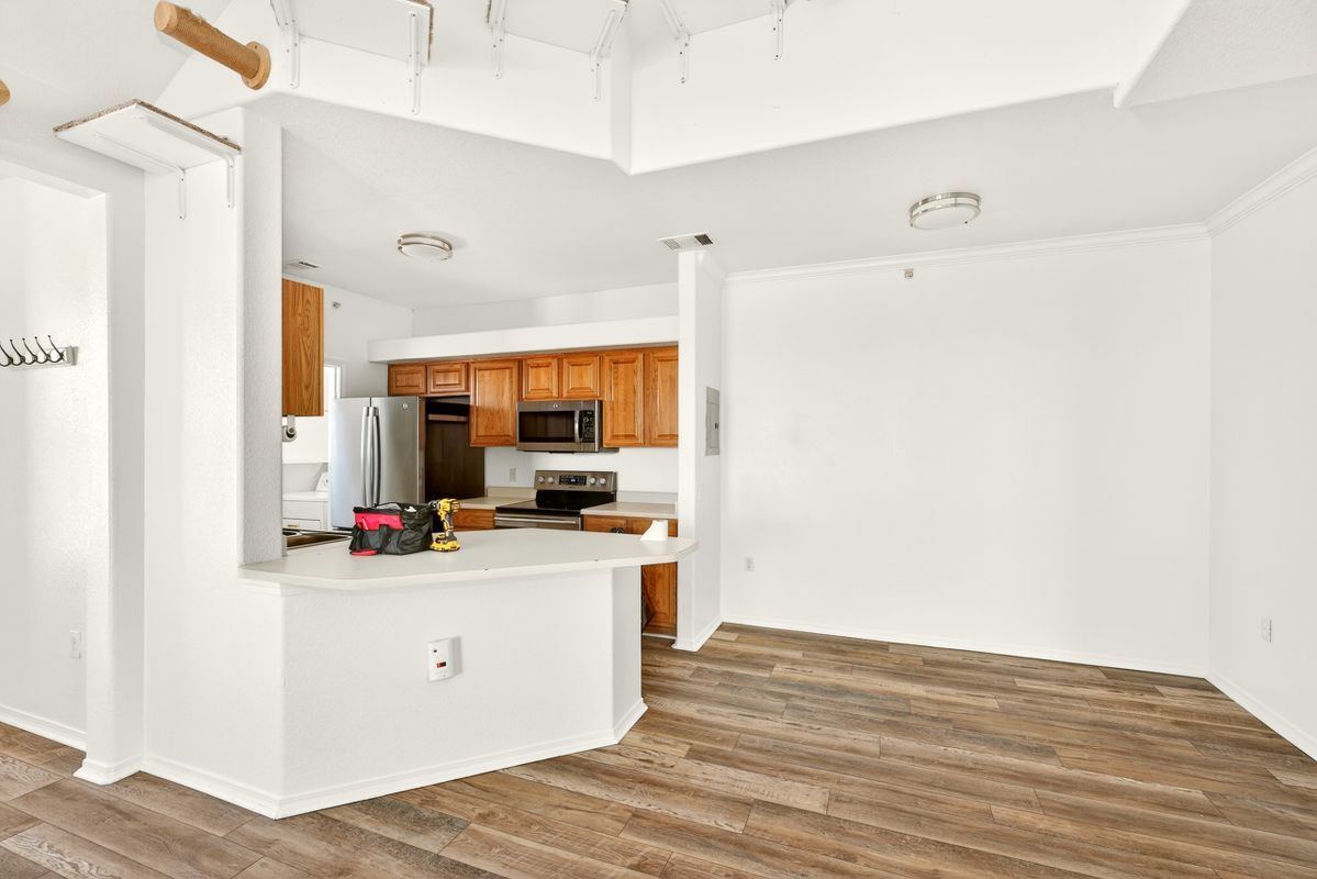 Building Photo - 18929 E Warren Cir