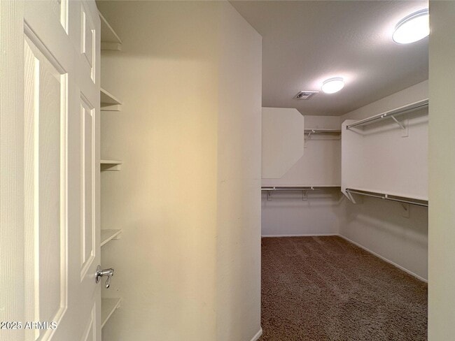 Building Photo - 5424 W Hobby Horse Dr