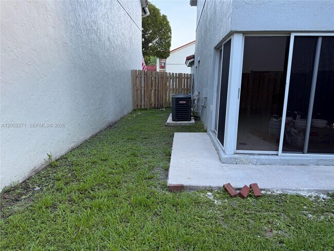 Building Photo - 13889 SW 103rd Ln