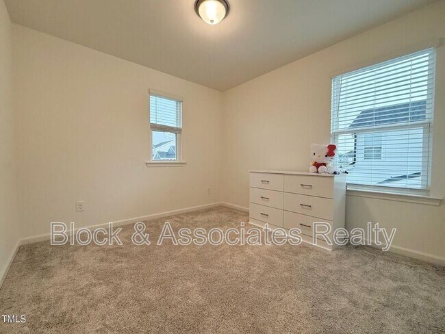 Building Photo - 177 Shadowdale Ln