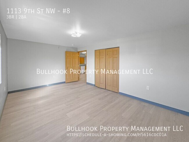 Building Photo - 1113 9th St NW