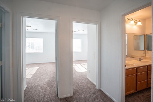Building Photo - 9068 Bold Venture Ct