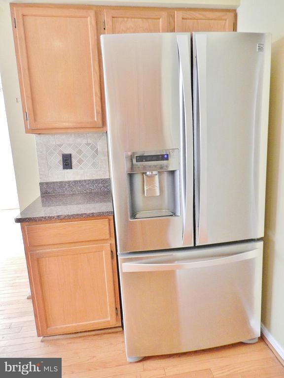 Building Photo - 4235 Fox Lake Dr