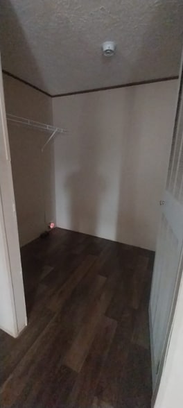 Building Photo - 1075 Sweeten Creek Rd