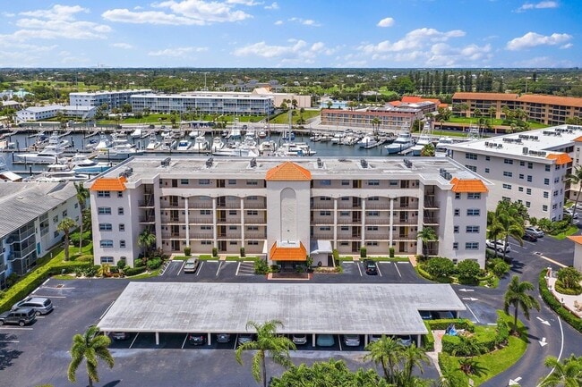 Building Photo - 29 Yacht Club Dr