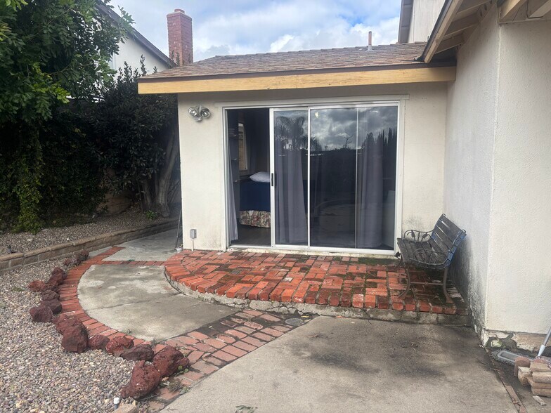 Building Photo - 23465 Via Ronda