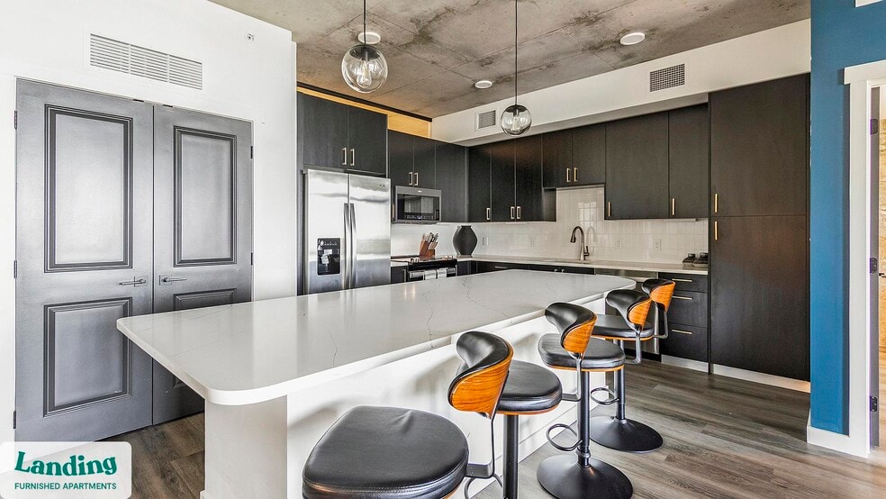 Building Photo - 221 Main St N