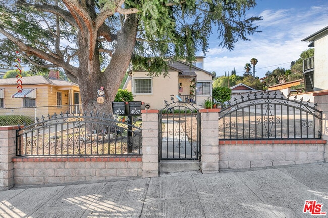 Building Photo - 4537 College View Ave