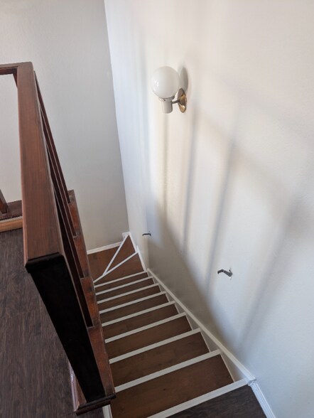 Building Photo - 2310 Bamboo Dr