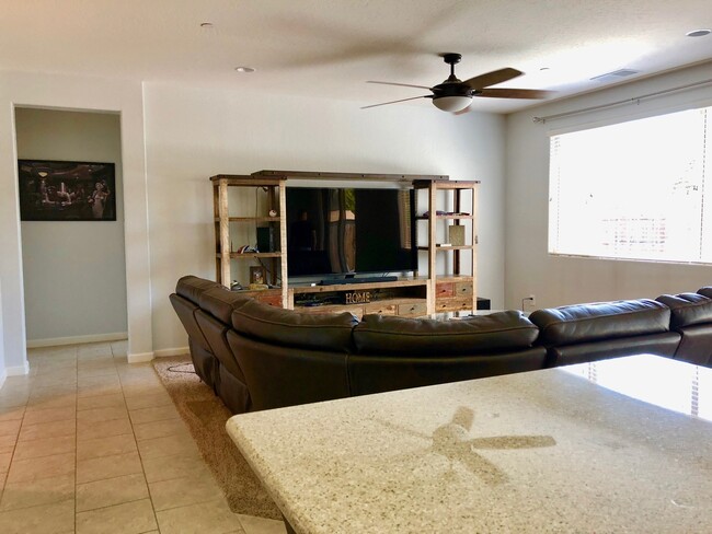 Building Photo - $2,295 Temperance & Shields, 3 Bedroom Hom...