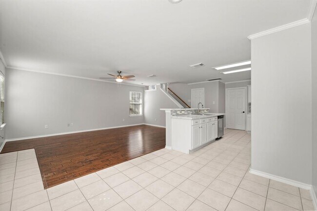 Building Photo - 26 Musgrove Pl