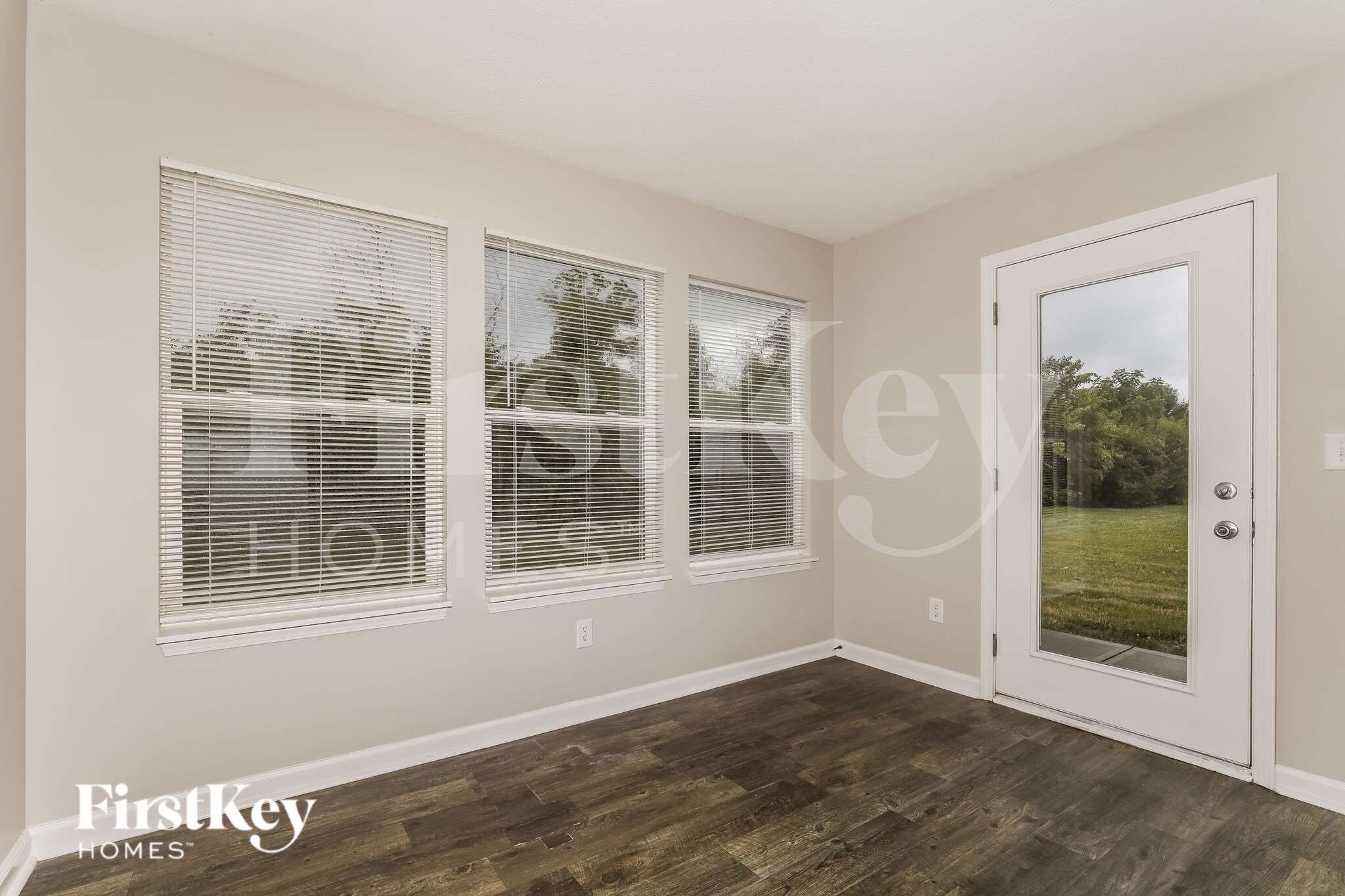 Building Photo - 8036 Fisher Bend Dr