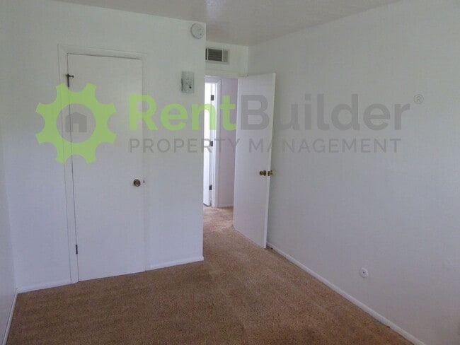 Building Photo - SCHEDULE YOUR SHOWING TODAY