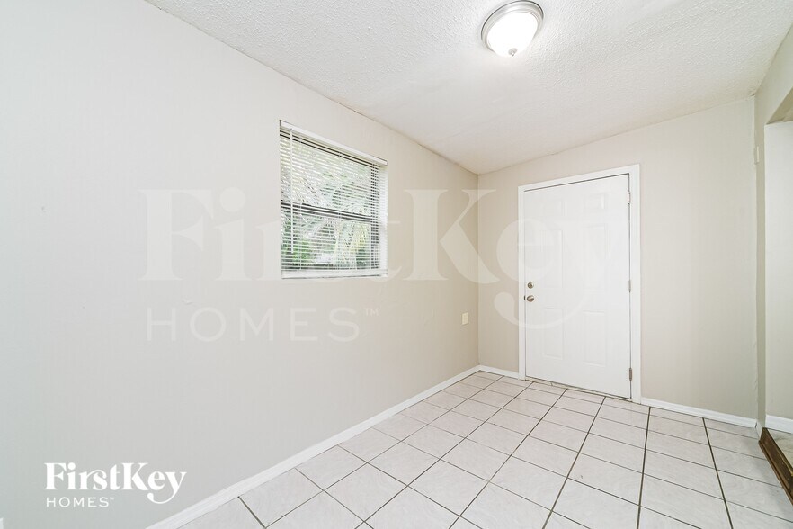 Building Photo - 1836 Columbine Dr