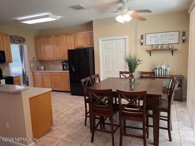 Building Photo - 2543 Willow Creek Dr