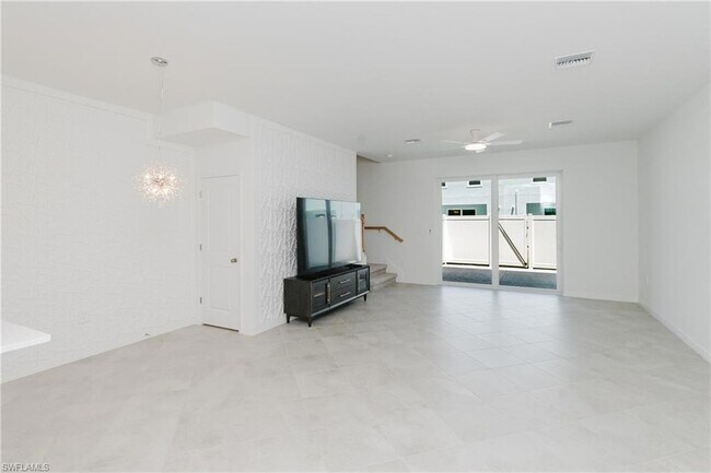 Building Photo - 14815 White Pearl Rd