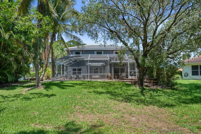 Building Photo - 1527 S Club Dr
